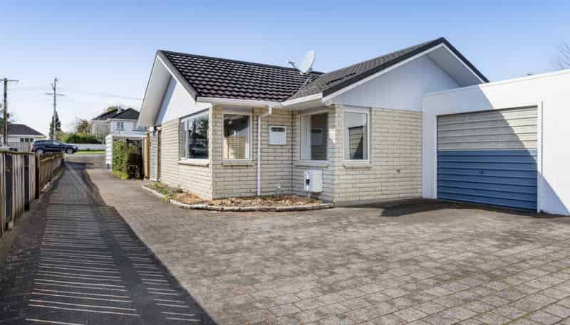 2/59 Wallath Road, Westown