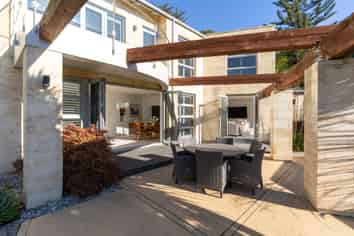 92 McCormacks Bay Road, Redcliffs