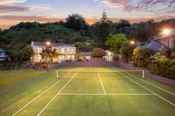 92 McCormacks Bay Road, Redcliffs