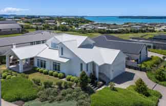 2 Goldstone Place, Omokoroa