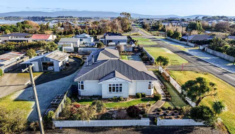 32 Havelock Street, Riverton