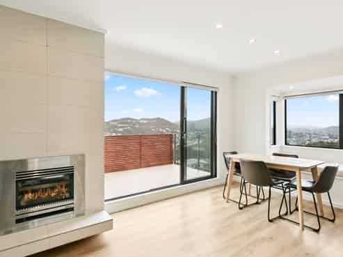 7B Becker Way, Karori