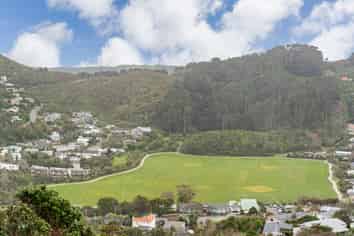 7B Becker Way, Karori