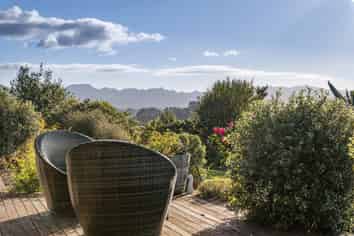 101 Turntable Hill Road, Whakamarama