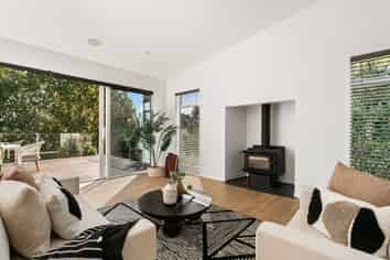 6 Flight Valley Way, Welcome Bay