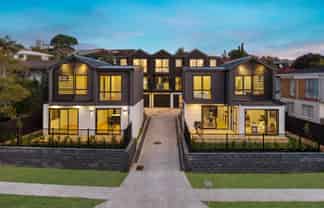 10B & D Prince Regent Drive, Half Moon Bay