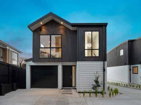10B & D Prince Regent Drive, Half Moon Bay