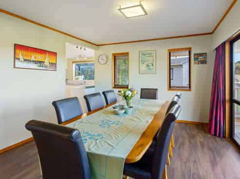 137 Weggery Drive, WAIKANAE BEACH