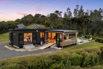 61 Spikes Way, Whitianga