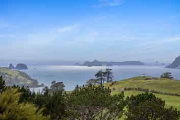 61 Spikes Way, Whitianga