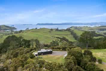 61 Spikes Way, Whitianga