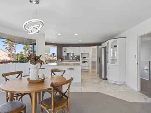 2 Seychelles Drive, Papamoa