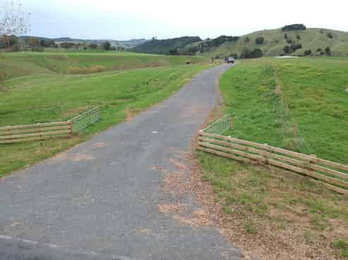 2116 and 2 Hetherington Road, Ruawaro