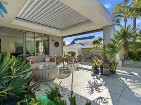 93 Ninth Avenue, Avenues