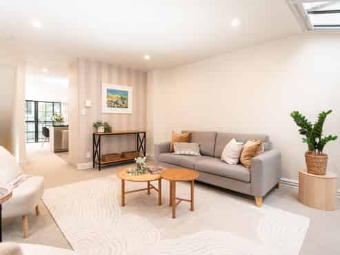 16B Hobson Street, Thorndon