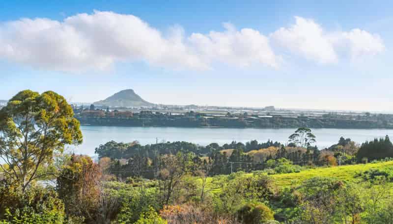 2 Ranginui Loop Road, Welcome Bay