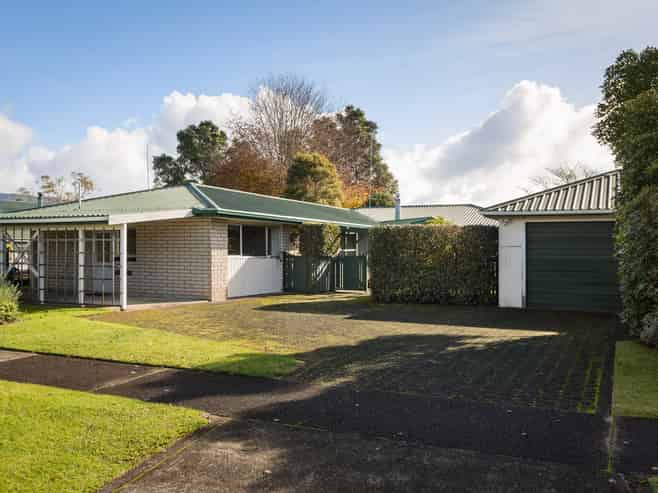 15 Francis Drive, Katikati