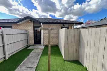 7/4 Wallson Crescent, Wiri