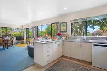 9 Grosvenor Place, Katikati