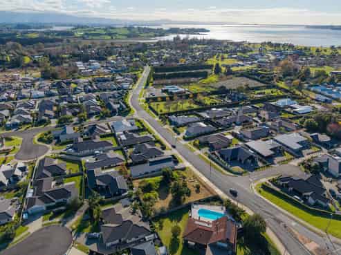 5a and 5b Kayelene Place, Omokoroa