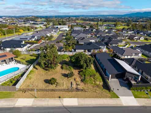 5a and 5b Kayelene Place, Omokoroa
