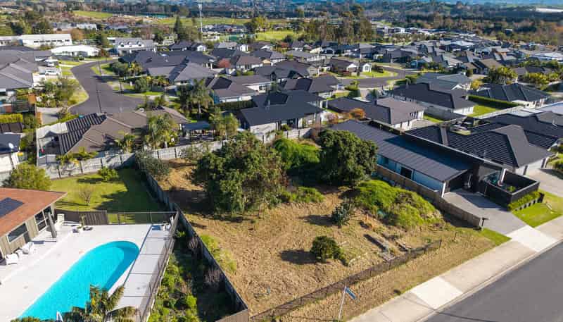 5a and 5b Kayelene Place, Omokoroa