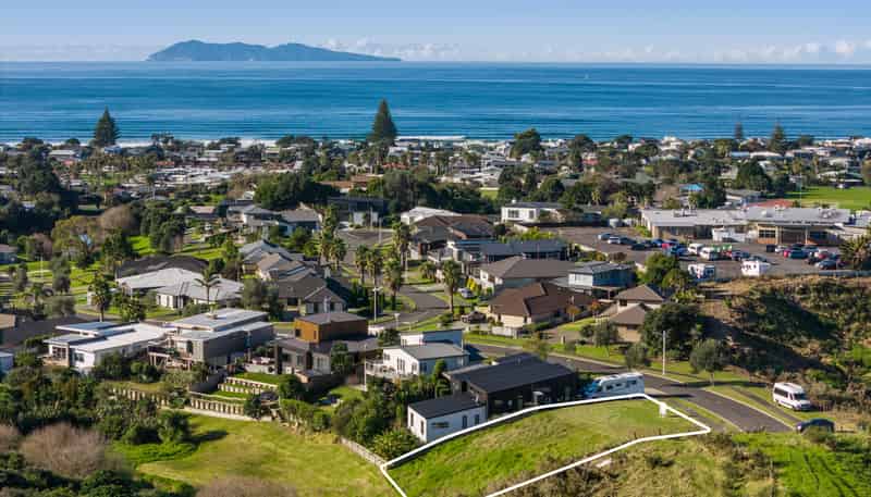 48 Browns Drive, Waihi Beach