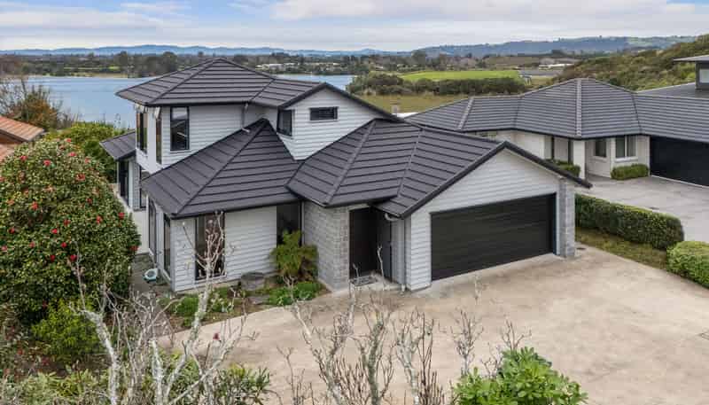 37 Bert Wall Drive, Omokoroa