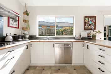 47 Oteki Park Drive, Welcome Bay