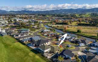 32 Noble Johnston Drive, Katikati