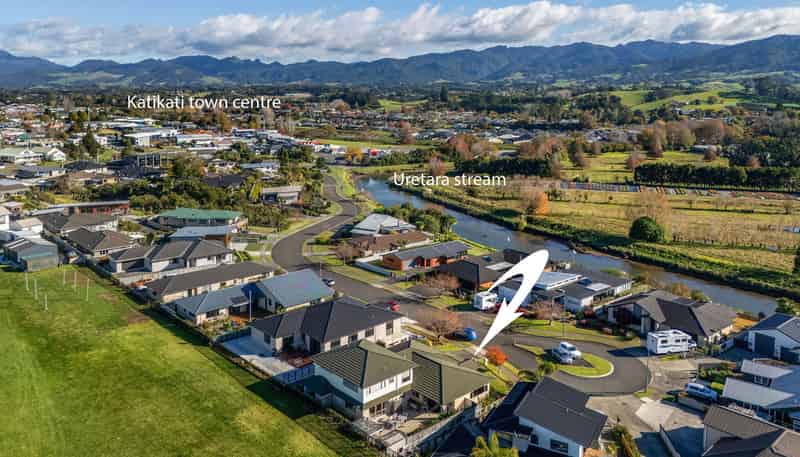32 Noble Johnston Drive, Katikati