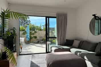 Auckland - Address withheld