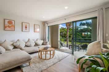 14 Waterside Crescent, Gulf Harbour