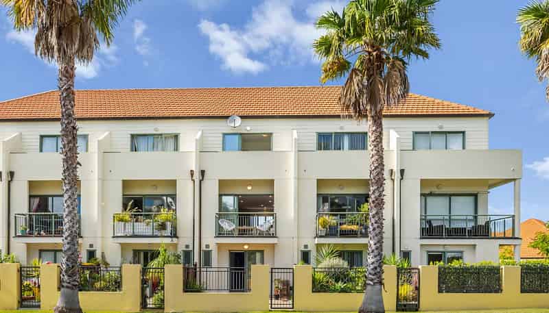 14 Waterside Crescent, Gulf Harbour