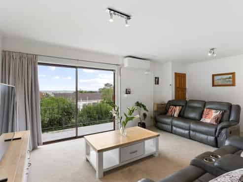 9 Sispara Place, Beach Haven