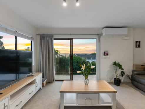 9 Sispara Place, Beach Haven