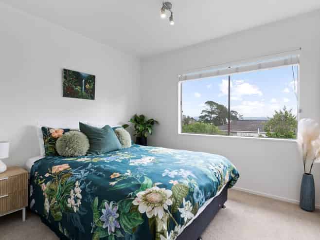 9 Sispara Place, Beach Haven