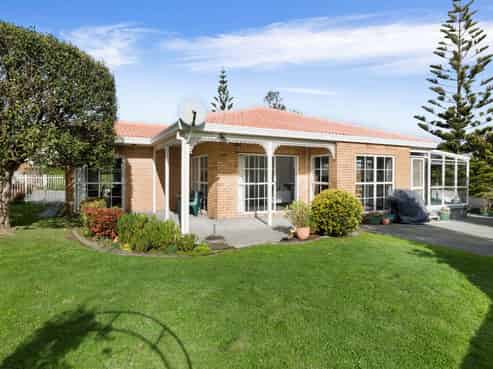 166 Lakeside Drive, Orewa