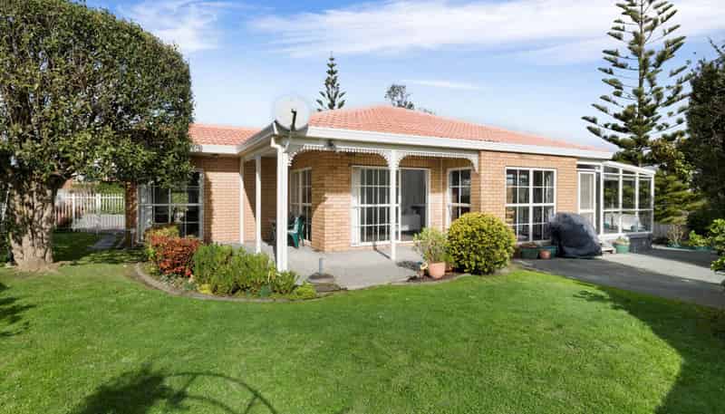 166 Lakeside Drive, Orewa