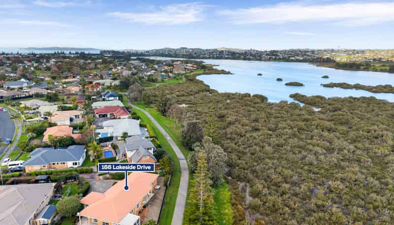 166 Lakeside Drive, Orewa