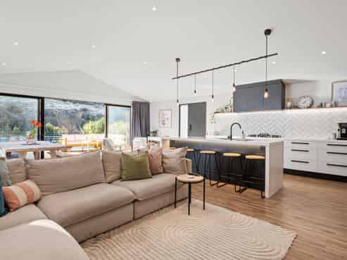 7 Hicks Road, Lower Shotover