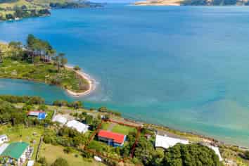 24 Koutu Beach Road, OPONONI
