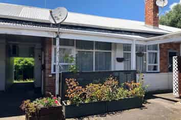 7/9 August Place, Greenlane