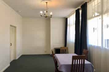 7/9 August Place, Greenlane