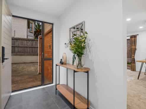 8A St Albans Avenue, Mount Eden