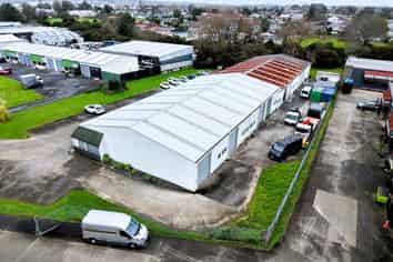 Practical East Tamaki Unit | 176 m2