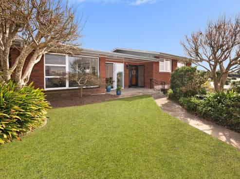 15 Lloyd Street, Parkvale