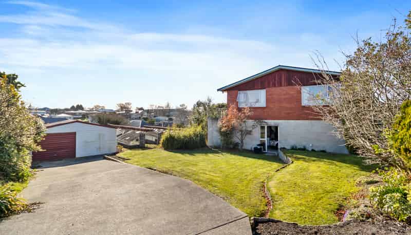 27 Marston Road, Kensington