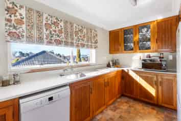 27 Marston Road, Kensington