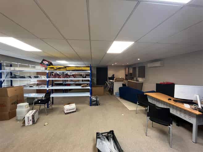 CBRE | High Profile Warehouse Plus Showroom